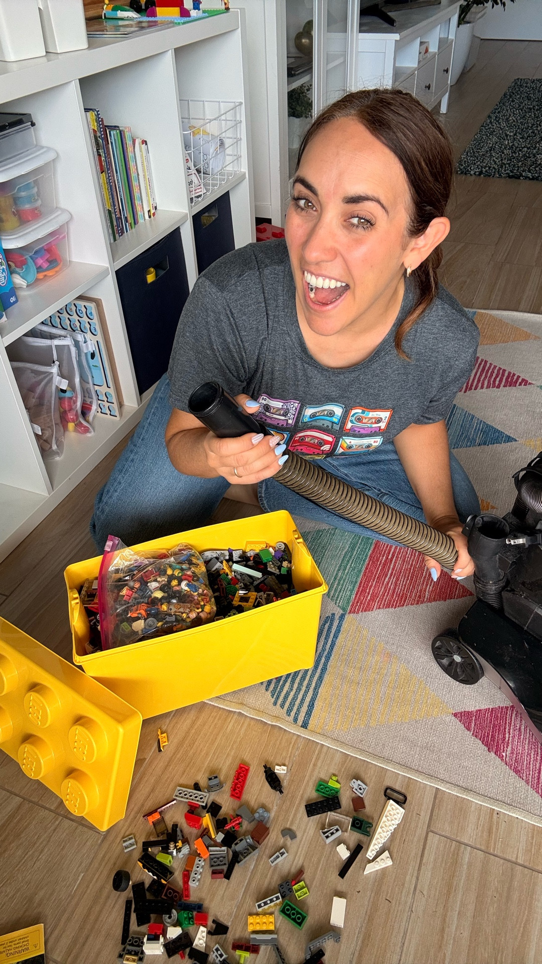 Este truco lo uso casi a diario, porque mis tres hijos han sido fan de los legos por siempre. Ahorita tengo armados 4 sets en uno de los cuartos 🤭🤪

#LTKmomlife #LTKdayinmylife