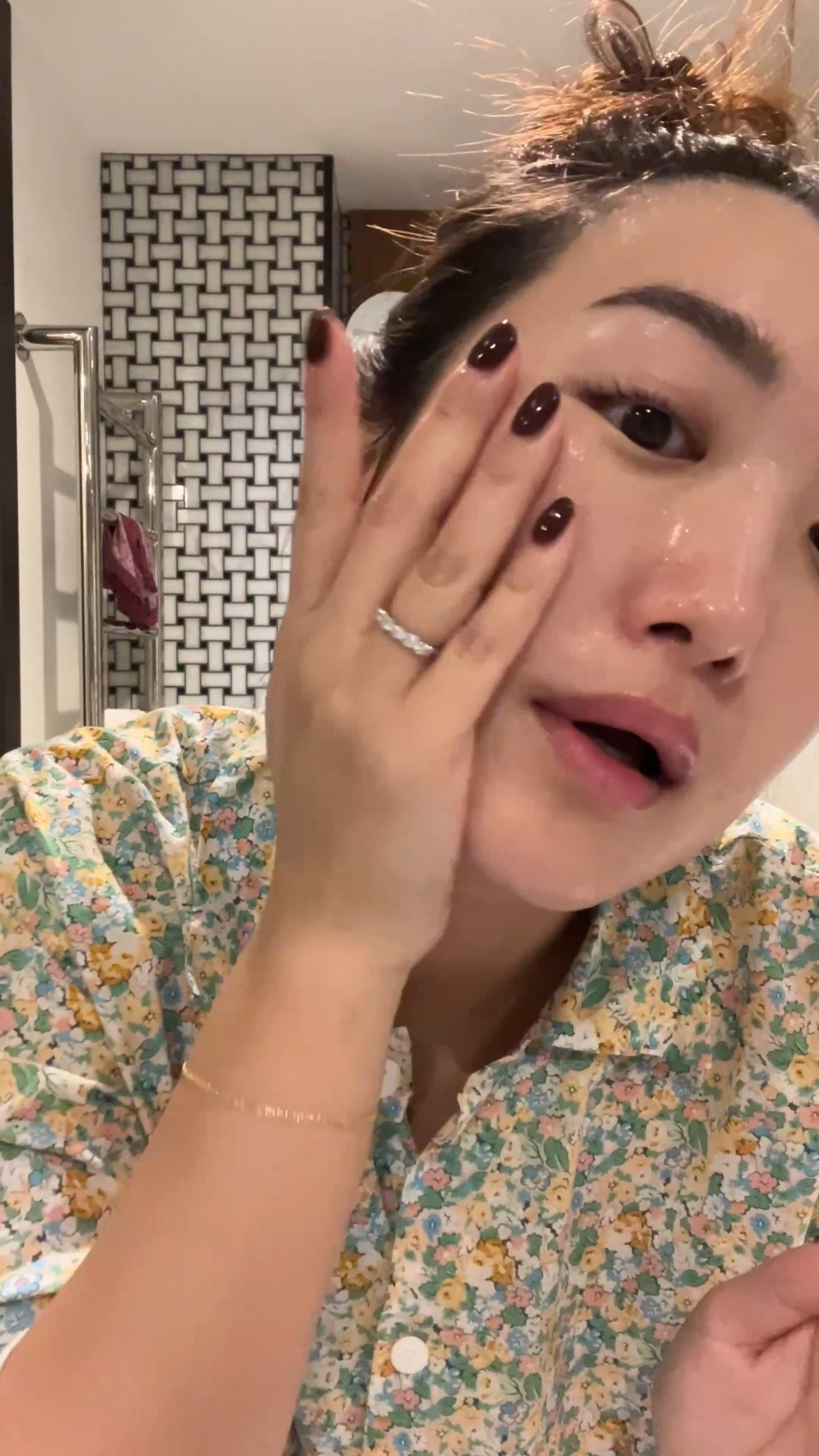 Skincare routine in London + Paris 🫶

#LTKFindsUnder100 #LTKBeauty #LTKGiftGuide
