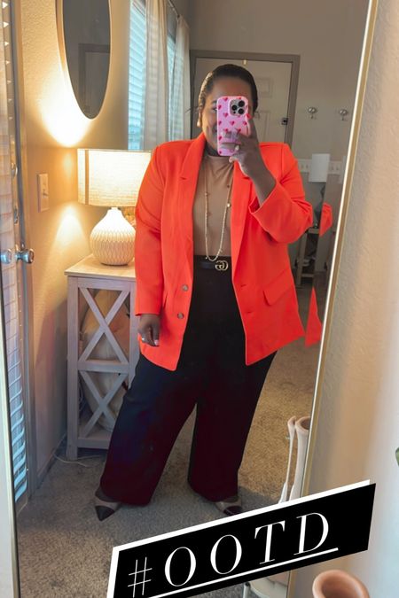 Monday OOTD for the office 🤩 Loving this blazer from Old Navy! I’m wearing the XL petite. 

#LTKSpringSale #LTKstyletip #LTKworkwear