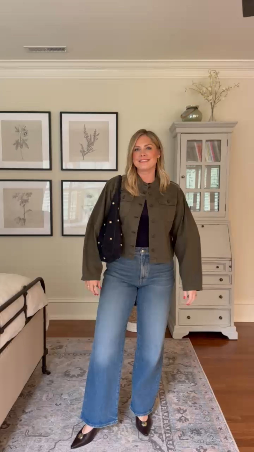 You all KNOW @Madewell is one of my favorite retailers, and I love when they have sales for their Insiders (aka you and me!). As a Madewell Insider, get 30% off almost everything, **exclusions apply**, during the Madewell Insider Event happening September 16th through the 28th. This event only happens twice a year, so take advantage of the big savings on everything from casual options to suede bags and fall shoes at Madewell! #madewellpartner #ad #madewell
