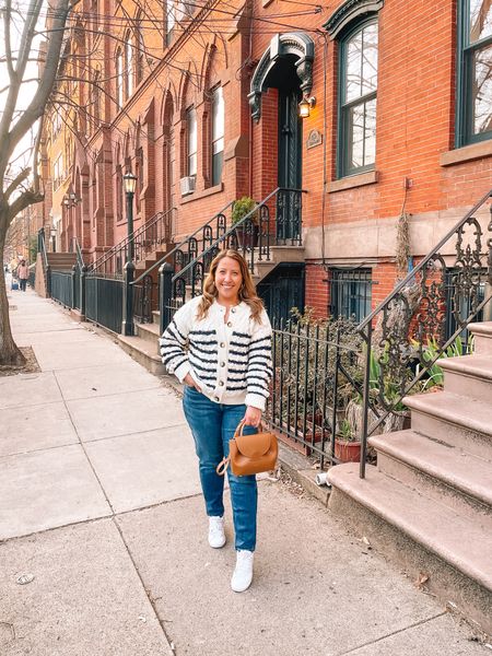 always love a navy and white cardigan! coastal granddaughter 

#LTKSeasonal #LTKstyletip #LTKfindsunder100