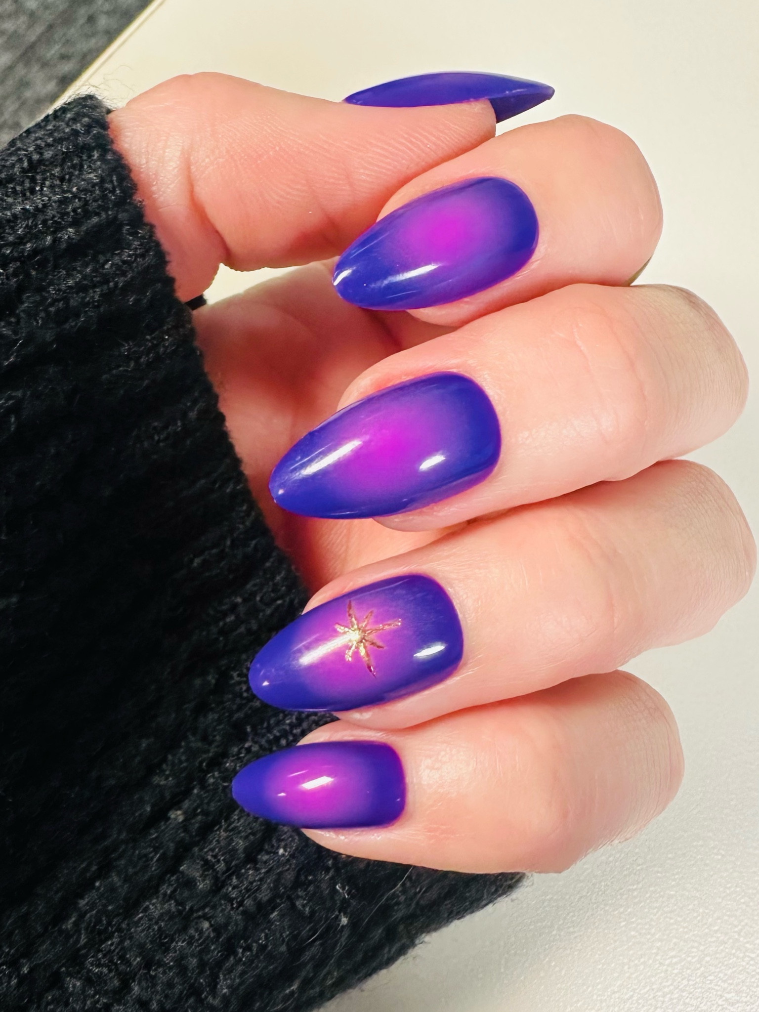Cutest press on nails!! 
