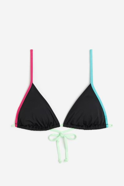 Top de bikini de triángulo acolchado | H&M (FR, IT, ES, PT, BE)