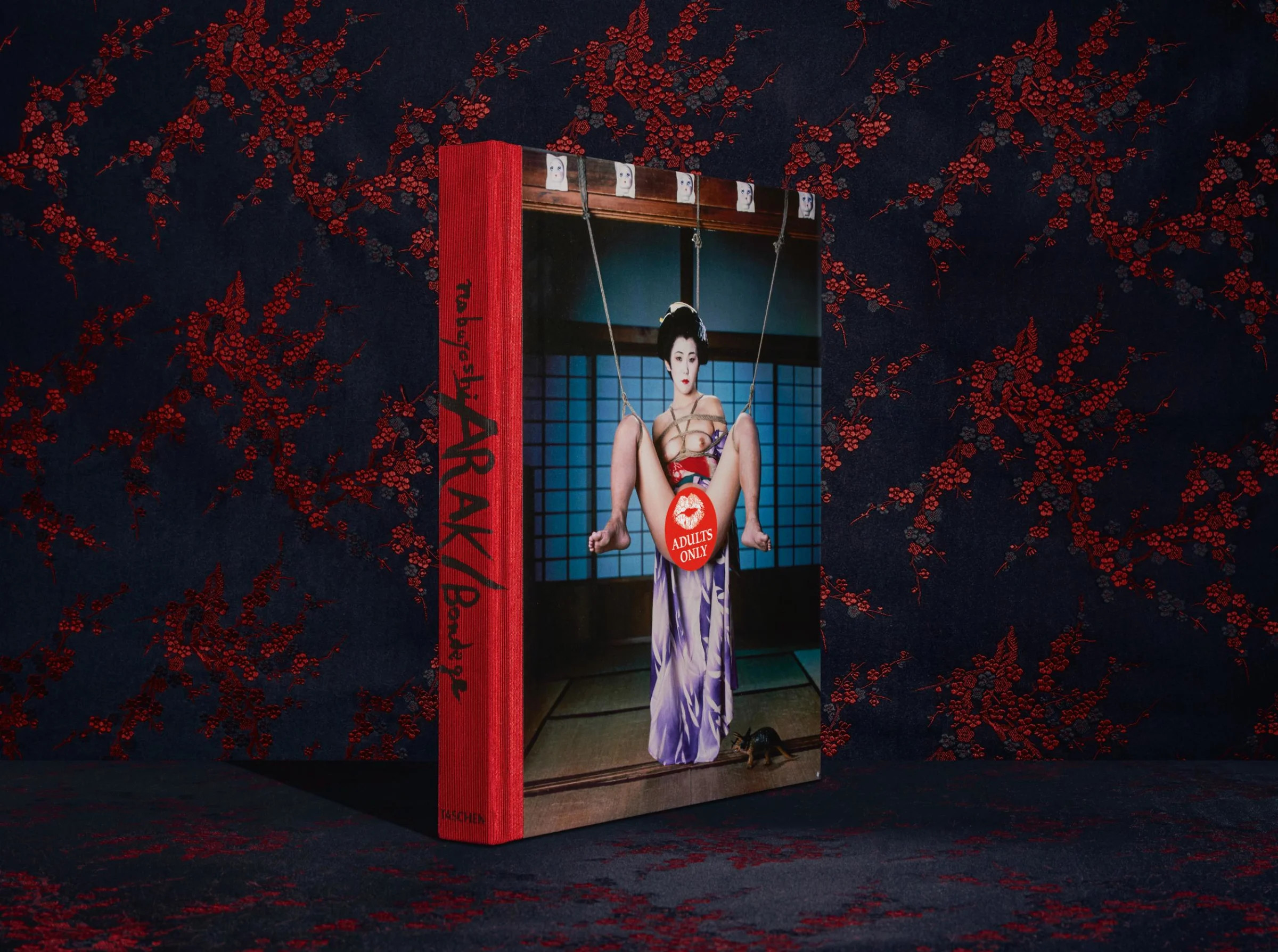 Araki. Bondage. TASCHEN Books | TASCHEN