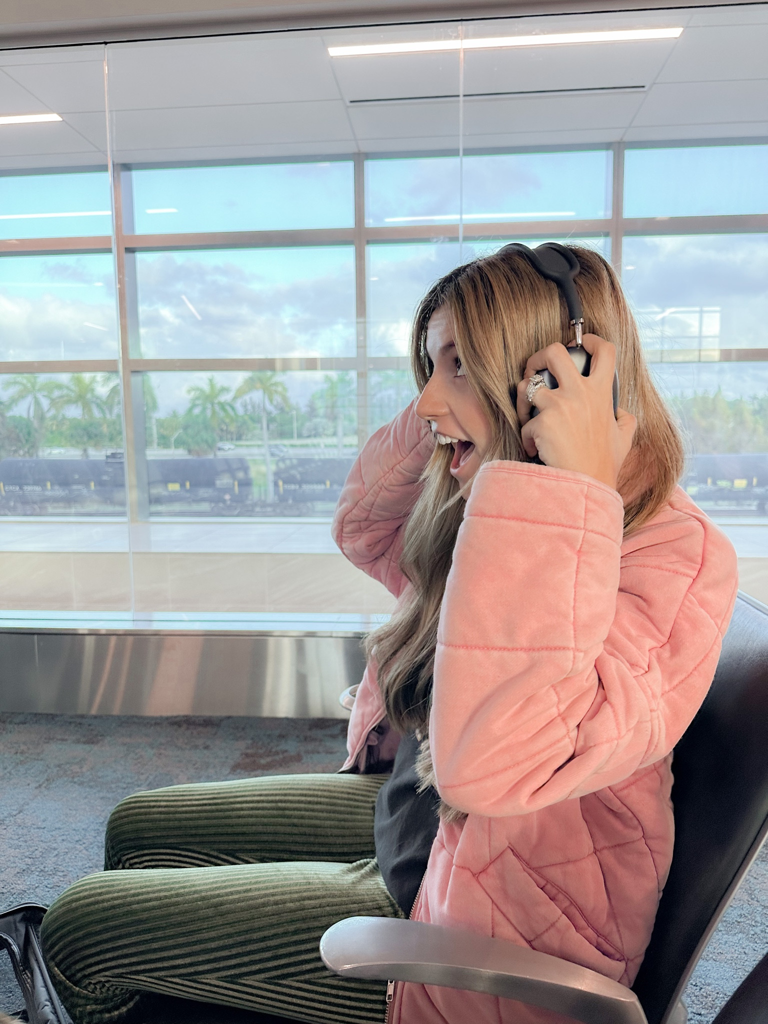 Favorite Items To Fly With | Travel Gadgets | Travel | 

#LTKunder100 #LTKtravel #LTKFind