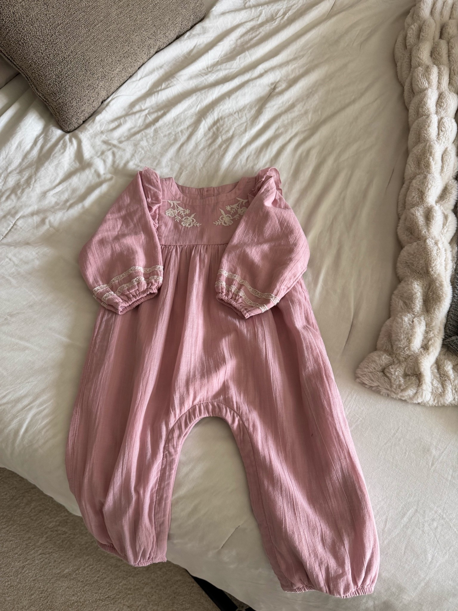 Baby girl & toddler girl fall outfits! And it’s all 40% off today!!! @abercrombie     

The best part about this fall haul as it comes in baby and toddlers so you can have a little mix and match moment with your kids!

#sponsored (gifted) ￼

#LTKKids #LTKBaby #LTKmomlife
Family photos, Thanksgiving, Christmas card