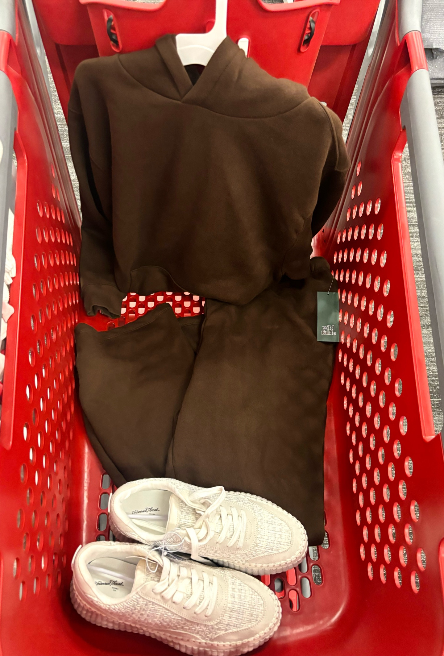 Women’s fall sweatset 🧸

#LTKFindsUnder50 #LTKTravel #LTKStyleTip