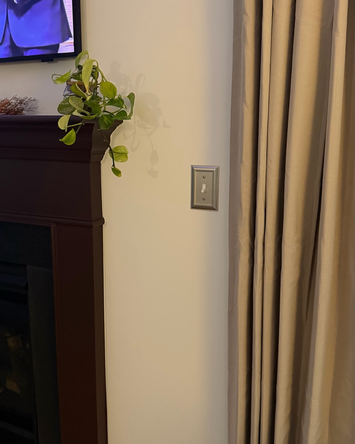 One of my favorite upgrades lately? Swapping out standard light switch covers for brushed nickel faceplates.

It’s such a small detail, but details are what make a space feel intentional. The soft metallic finish adds just the right amount of warmth and contrast against the walls, while tying together other hardware throughout the room.

Proof that you don’t always need a major renovation to elevate a space.. sometimes it’s the little things that make everything feel more finished. ✨

Linked here for anyone looking to give their home an easy, affordable refresh.

#LTKHome