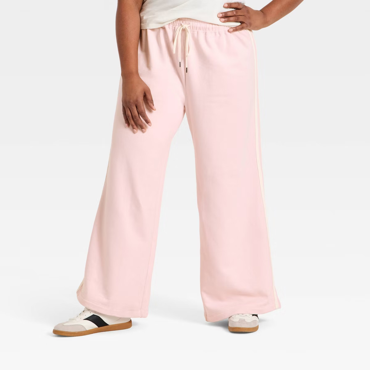 Women's Mid-Rise Straight Leg Track Sweatpants - Universal Thread™ | Target