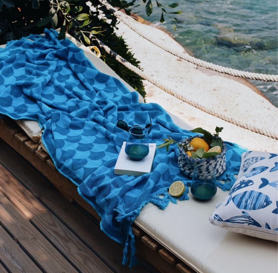 Coastal Casa Collection 🌊🐚🐟🦀

Ocean inspired tones and elevated coastal essentials designed for beach days, poolside lounging, and summer by the sea.

Beach towel. Pool towel. Turkish cotton towel. Vacation outfit. Beach vacation outfit. Poolside essentials. Resort wear. Coastal decor. Summer outfit. Beach day essentials. Coastal style. Luxury beach essentials.

Shop the collection.

#LTKHome #LTKU #LTKSeasonal