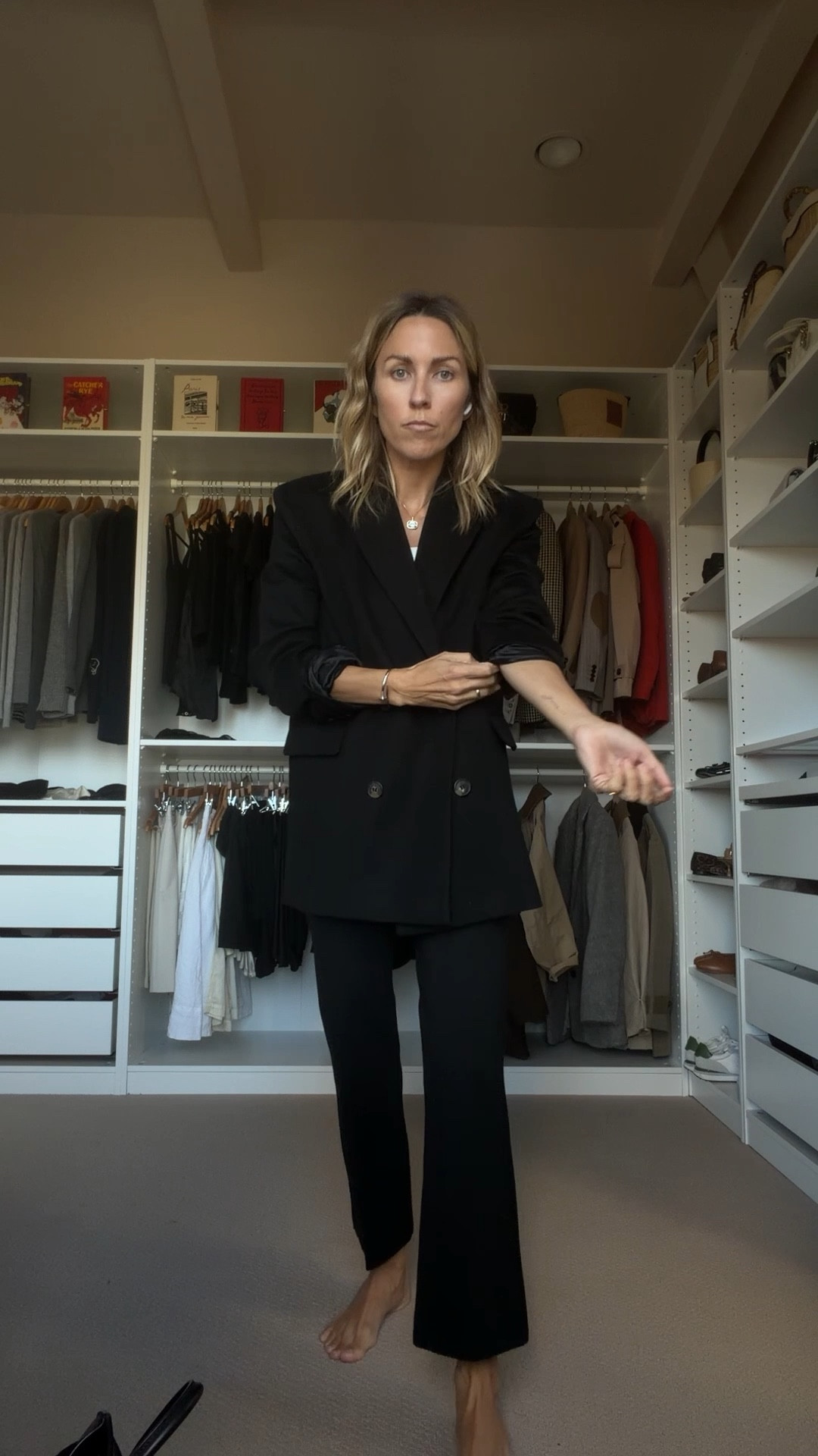 Running out the door in a frenzy for my daughter's theater perfomance 

#LTKOver40 #LTKWorkwear #LTKStyleTip