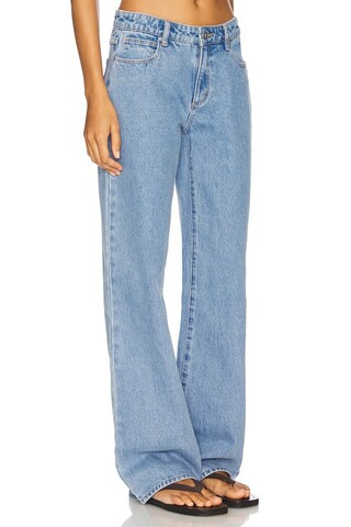 Abrand 99 Baggy Jeans in Gigi from Revolve.com | Revolve Clothing (Global)