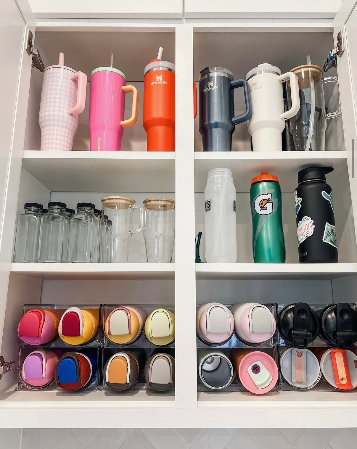Utilize your vertical storage when it comes to those bulky water bottles 👏🏼