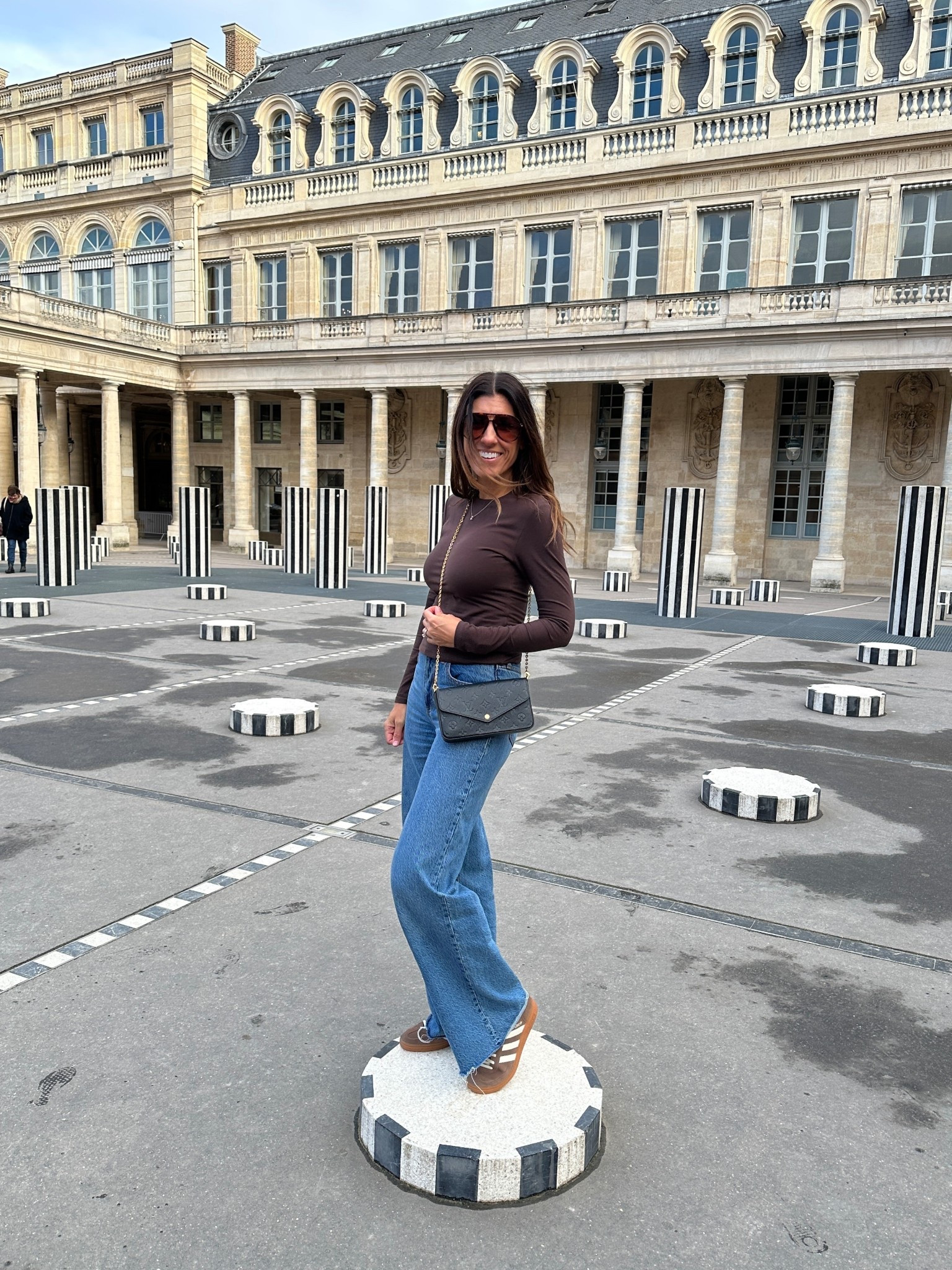 The best wide leg denim! On sale for $57 with code DENIMAF. Top on sale too and is a great basic! 

Wearing a 26 long for extra length. I’m 5’7 for height reference 

#abercrombie #abercrombiejeans #salealert #momstyle #over40style

#LTKTall #LTKOver40 #LTKSaleAlert