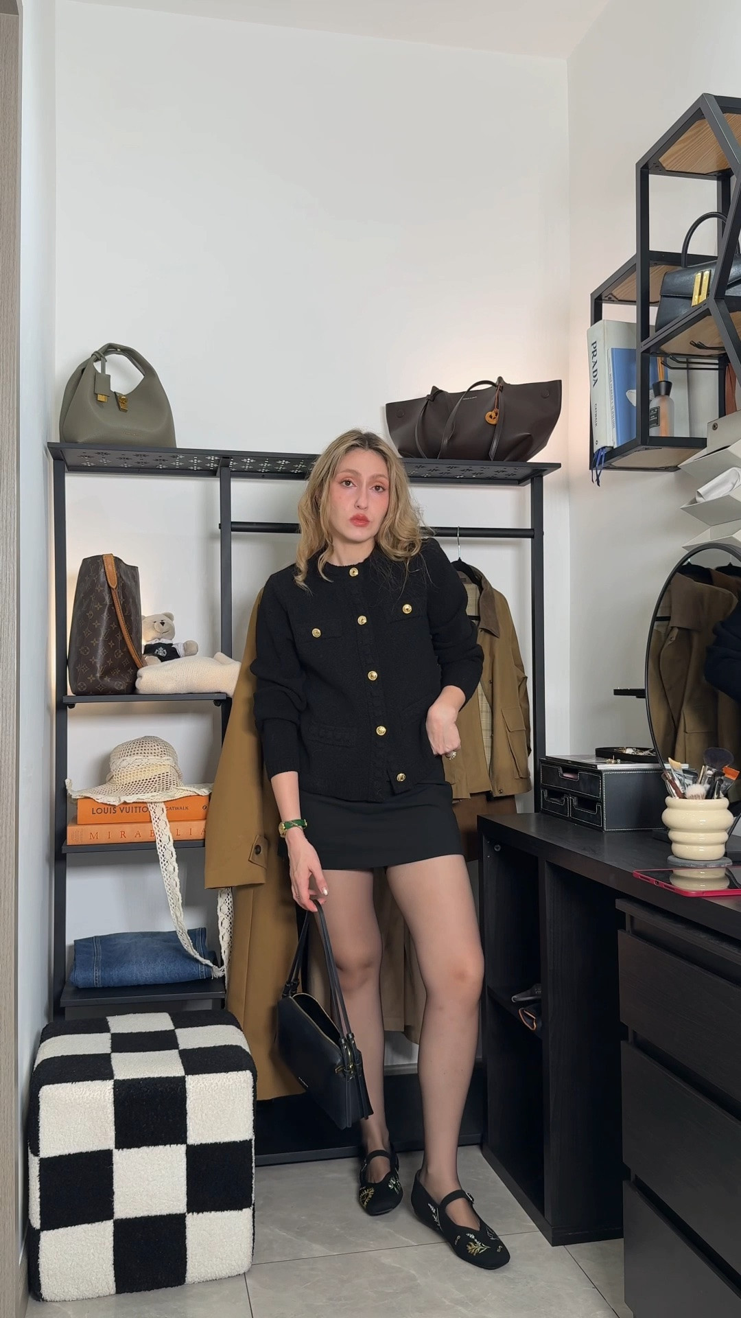 little black ootd ☕️

@urbanrevivo skirt
H&M cardigan
@VIVAIA healing garden collaboration mary janes (ACHER for 10% off)
Charles&Keith deyna bag

#LTKstyletip #LTKpetite #LTKdatenight