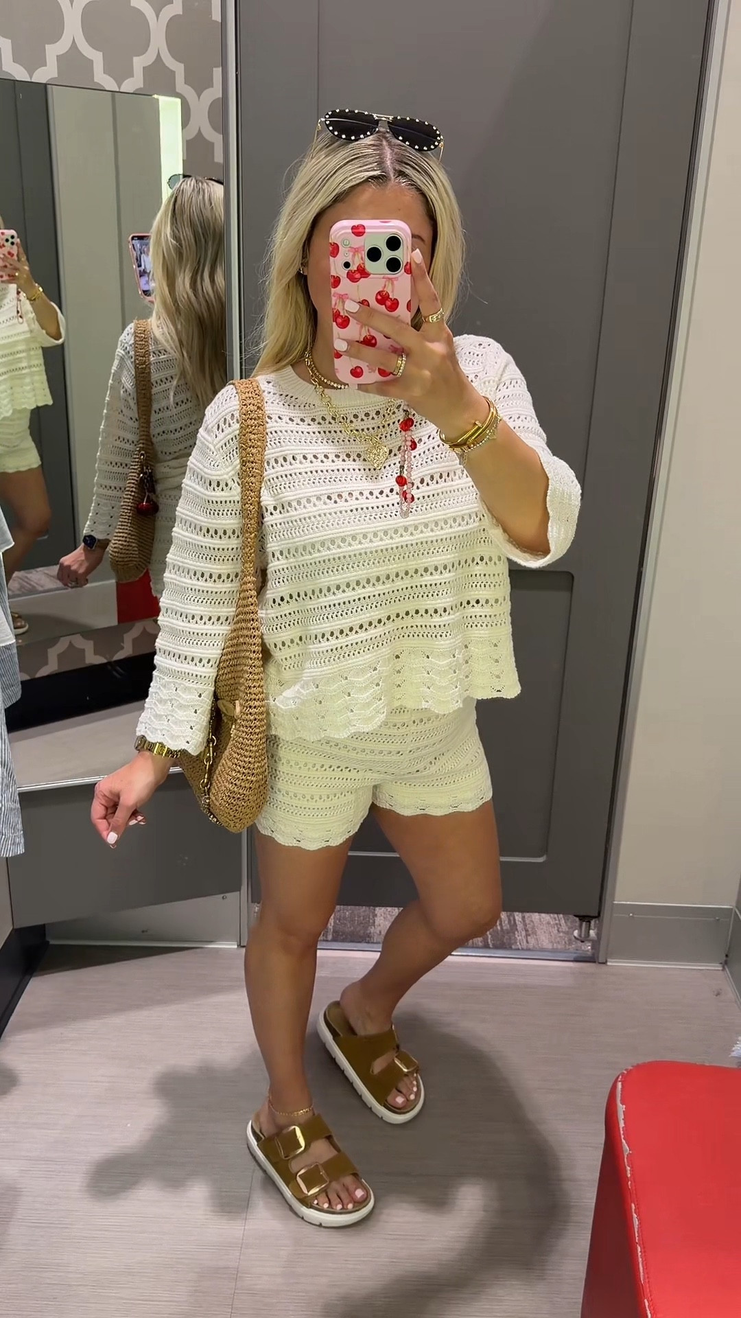 New @Target matching set✨
M top
Small bottoms
Sandals tts
Coach purse 