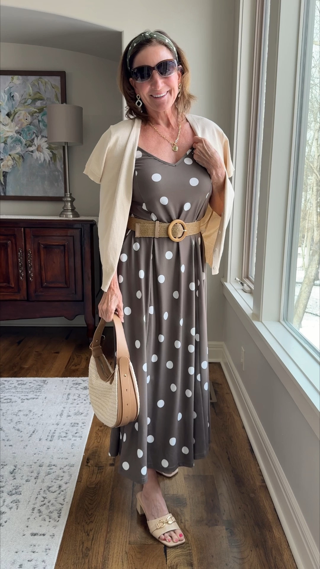 One sundress, two looks—casual for daytime, polished for dinner. Just add a belt, cardigan, and structured bag to elevate it without overpacking.

#TravelSundress #VacationOutfitIdeas #PolkaDotDress #ResortStyle #Over40Style