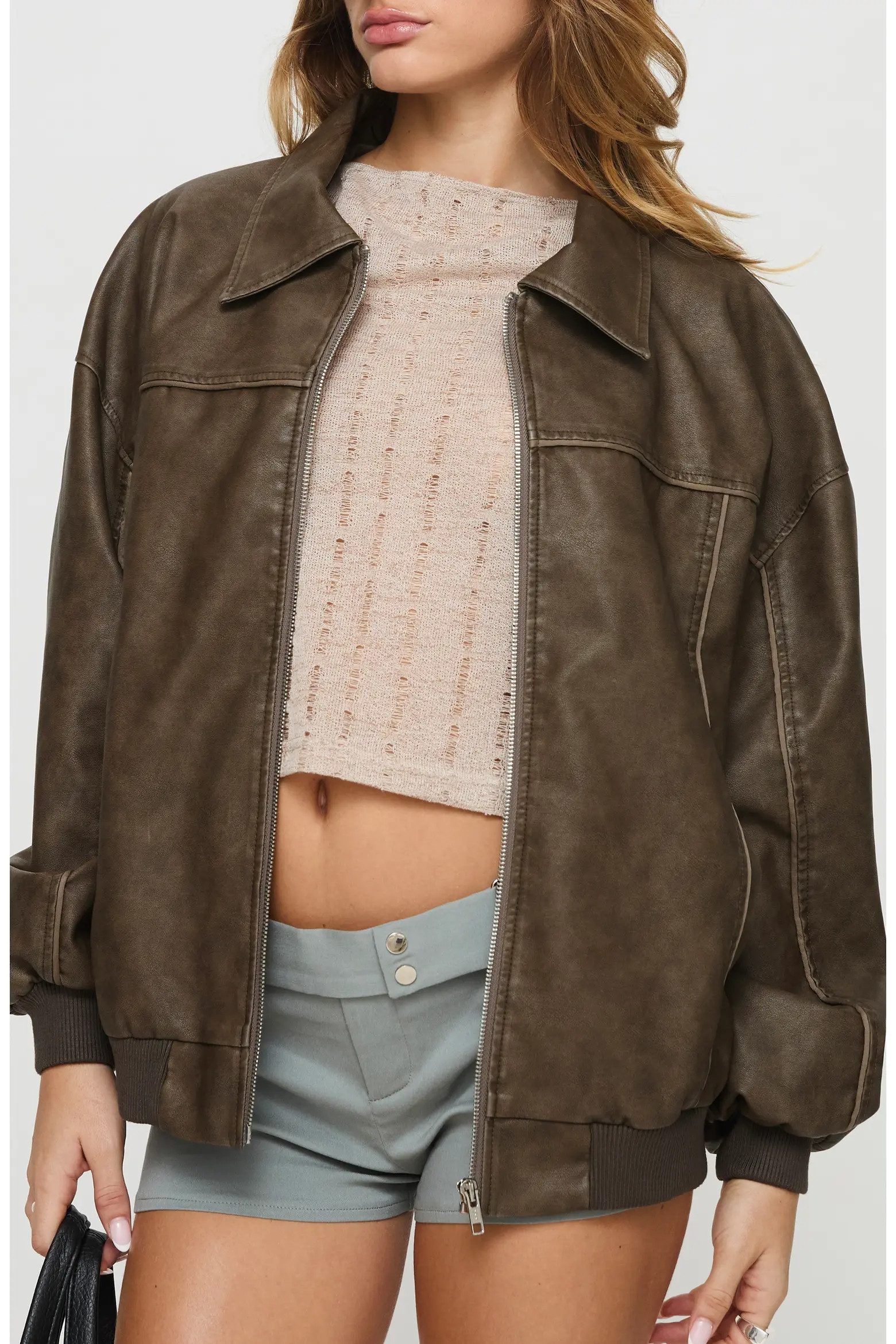 Fall wardrobe refresh = officially happening 🤎🍂 Nordstrom Anniversary Sale has the cutest coats and jackets right now, and I’m loving the mix of timeless and trendy. A good wool coat, a sharp blazer, and a classic trench are such easy girlie staples for the season. Don’t sleep on these because the good ones are gone so fast 👀 #fallrefresh #nordstromanniversarysale #fallcoats #falljackets #woolcoats #trenchcoats #blazers #leatherjackets #ltkstyle #ltkfall #outfitideas #styleedit #fallshopping #seasonalstyle #fashionmusthaves 

 #LTKSeasonal #LTKU #LTKSaleAlert