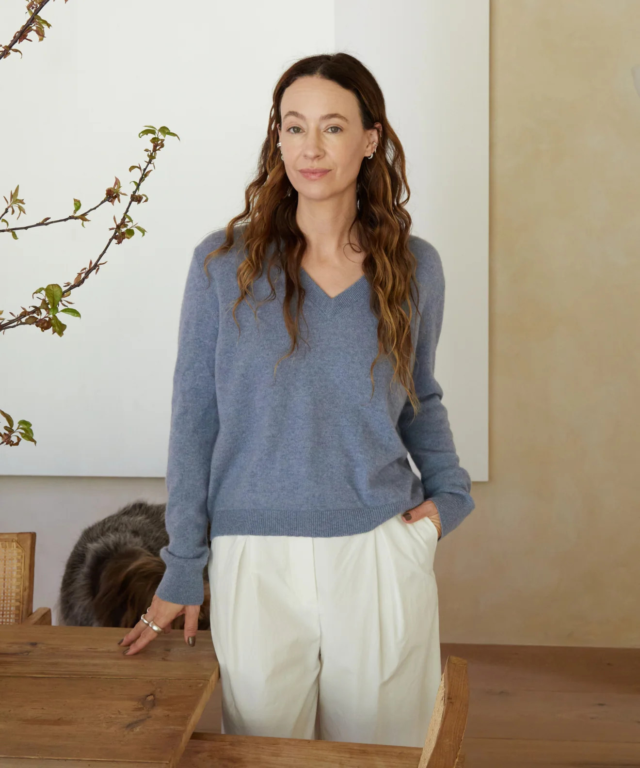 Flynn Cashmere V-Neck | Jenni Kayne