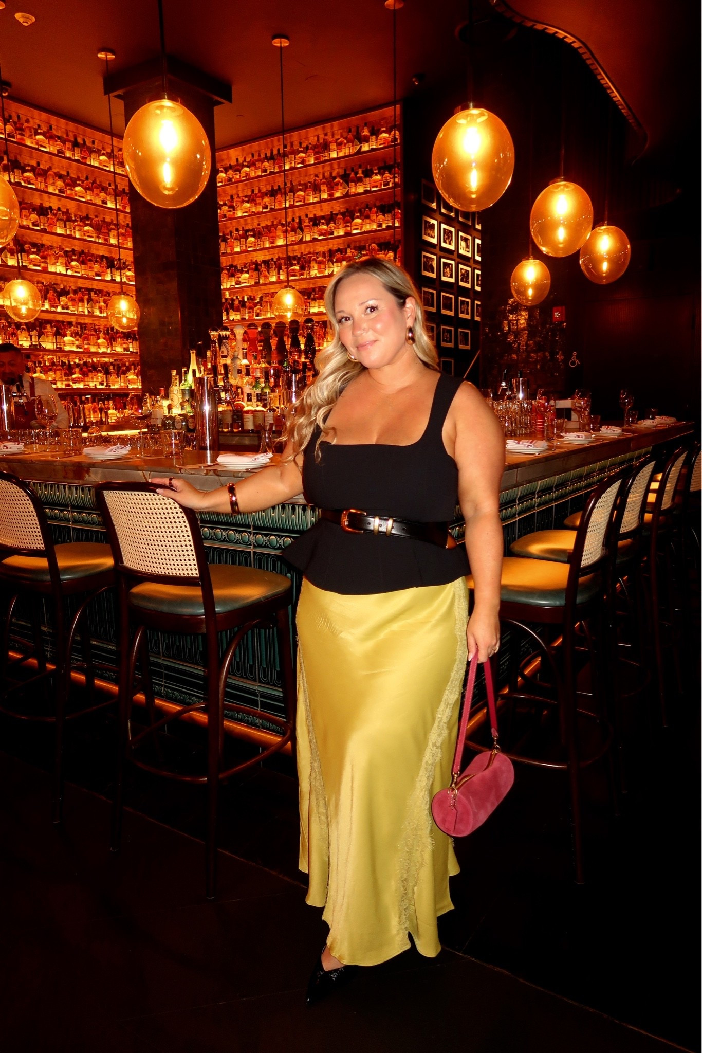 @Aritzia top size XL 
Aritzia belt size XL 
@Anthropologie skirt size LARGE PETITE (could’ve done medium petite)
Heels run tts.

Fall style, fall outfit, workwear, business casual, midsize style, fall trends, chartreuse, maxi skirt, peplum top, office outfit

#LTKNYFW #LTKMidsize #LTKPetite