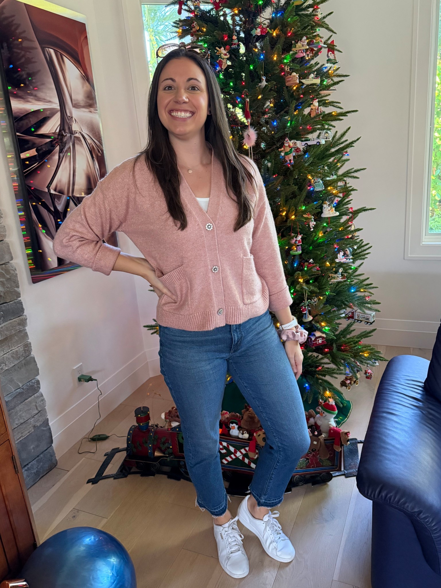 Casual winter/holiday/New Year outfit for you to rock this season and LOFT is having killer sales to end the holiday season! Grab these and more! 

#LTKSaleAlert #LTKFindsUnder100 #LTKootd