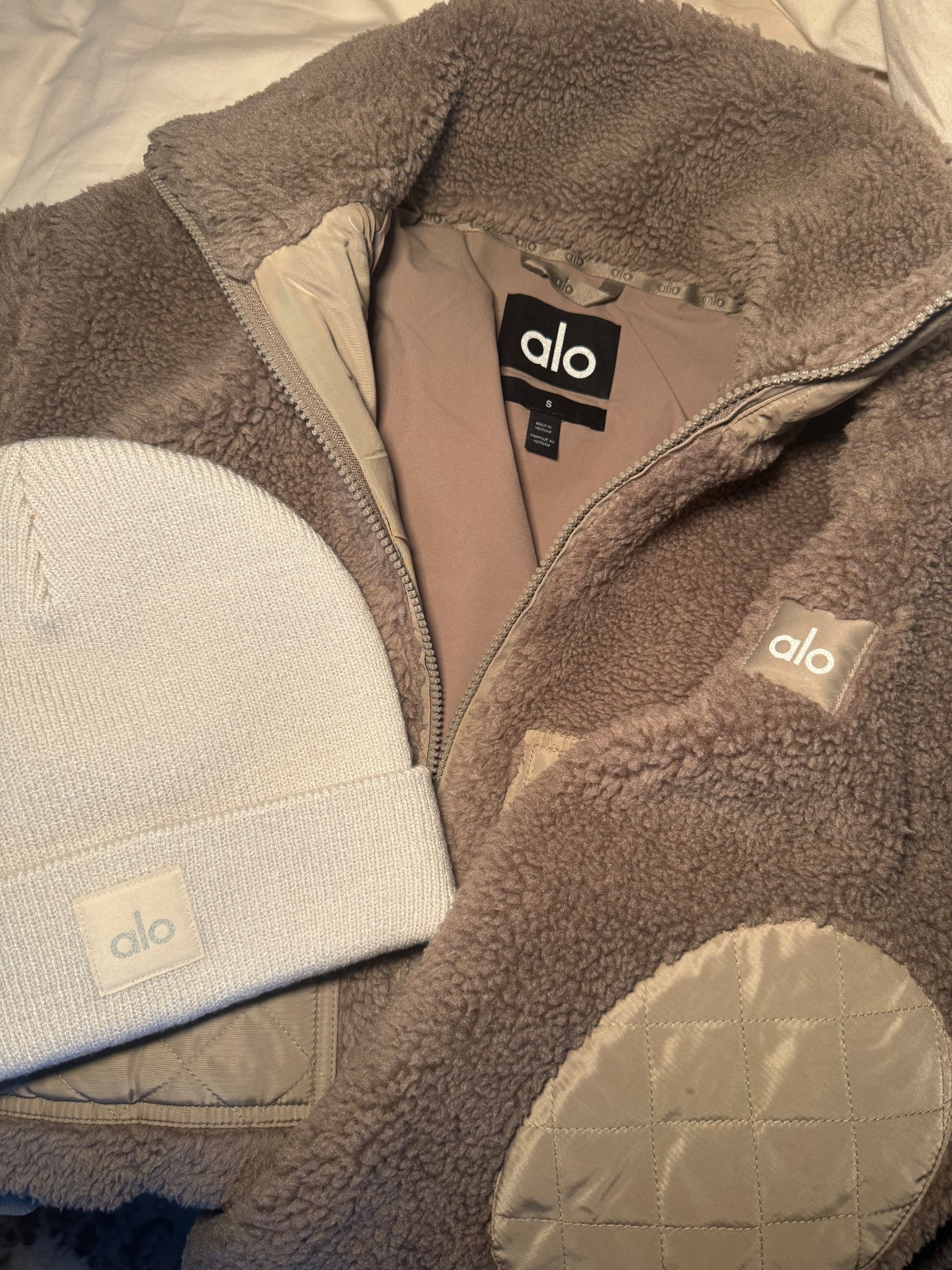 Alo sale. Alo yoga. Jacket. Sherpa jacket. Beanie. Cropped puffer. Trouser. Athletic wear. Matching set.    Use code singles for 30% off.

#LTKfitnessgoals #LTKmomlife #LTKSaleAlert