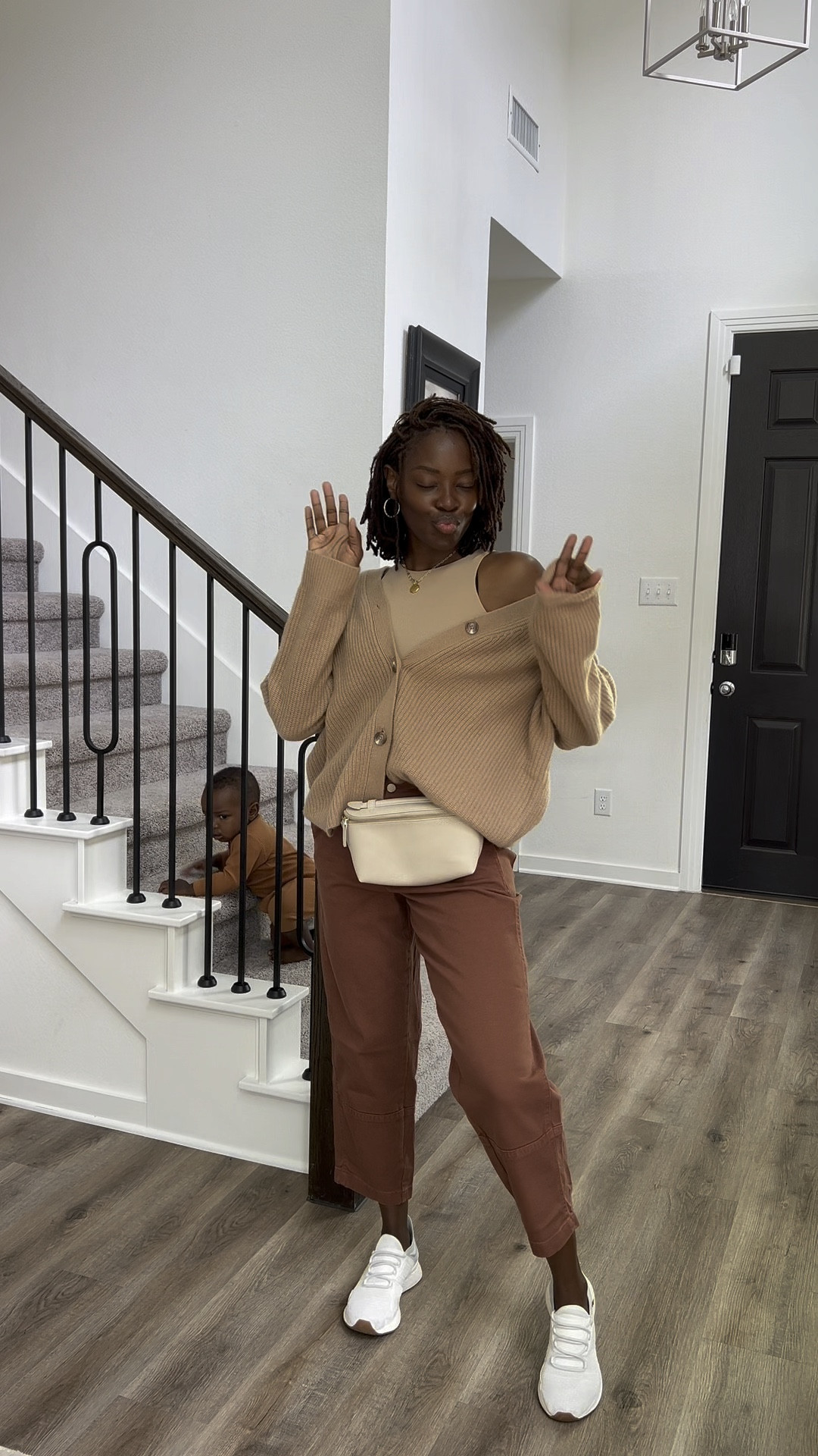 This whole outfit!!! Cute mom inspo

#LTKFallSale #LTKVideo #LTKStyleTip