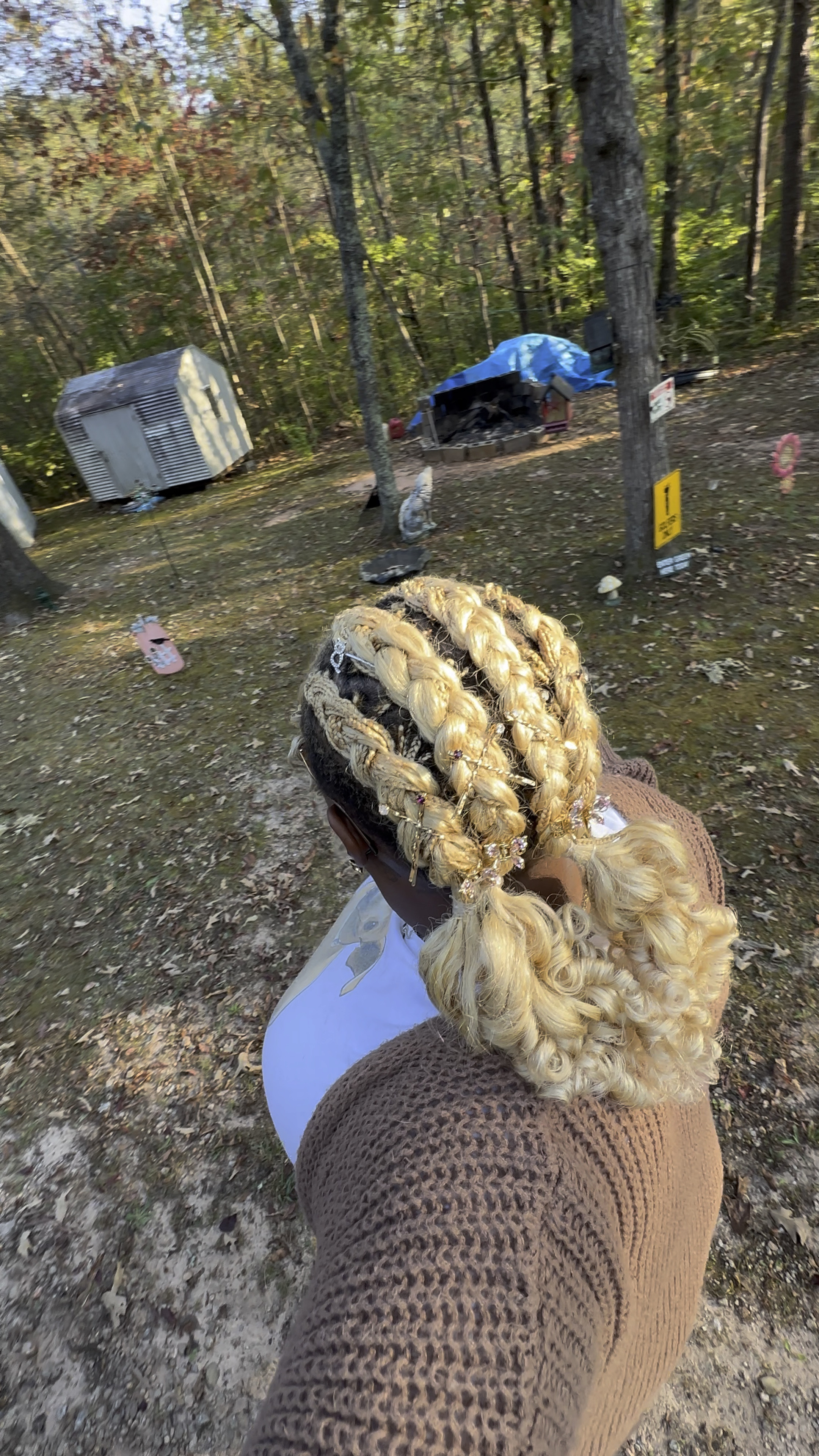 Hair accessories will quickly take your look from basic to B O M B ! 

#LTKBeauty