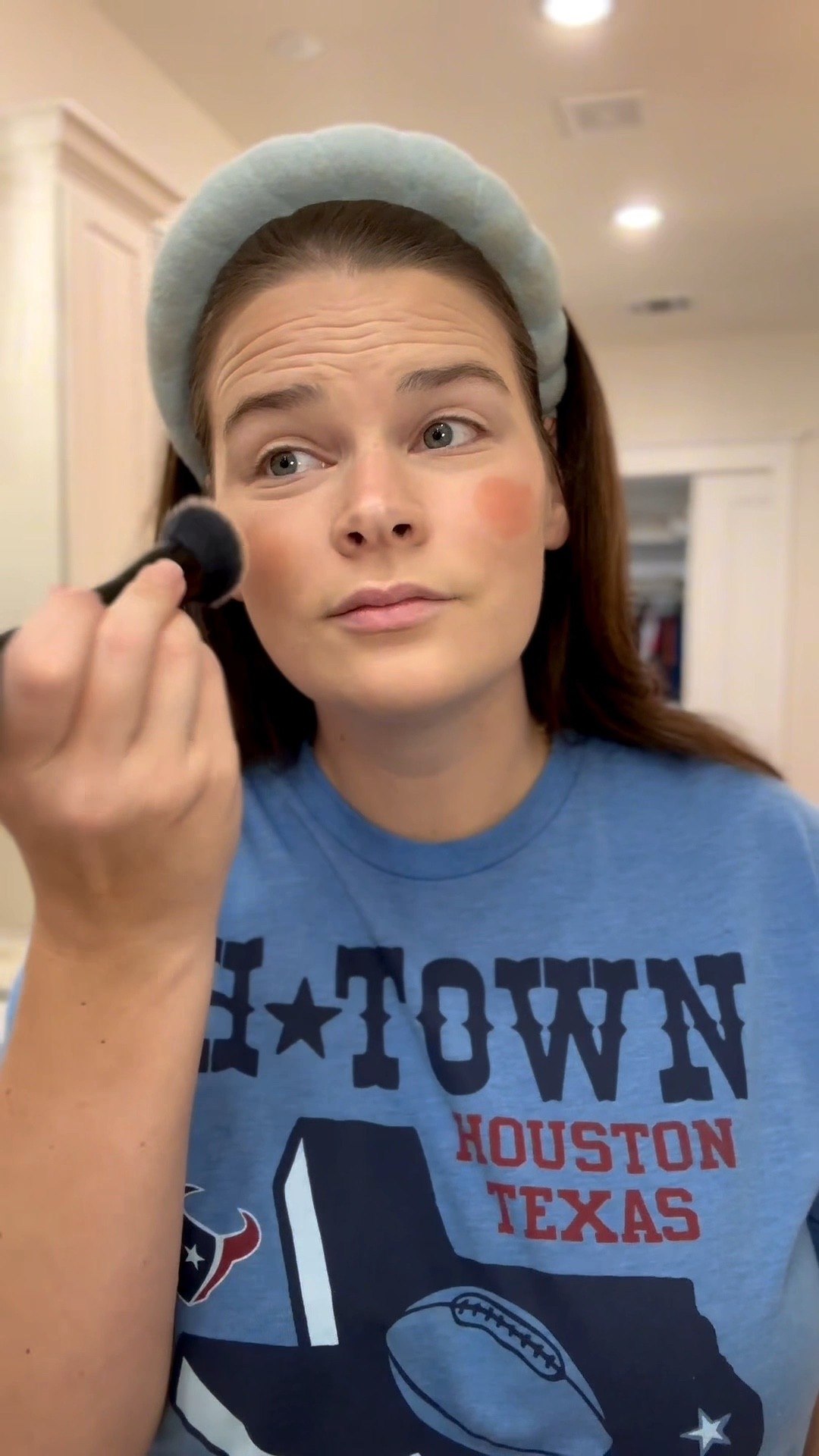 GRWM for the Houston Texans football game🏈

#LTKBeauty #LTKActive #LTKGiftGuide