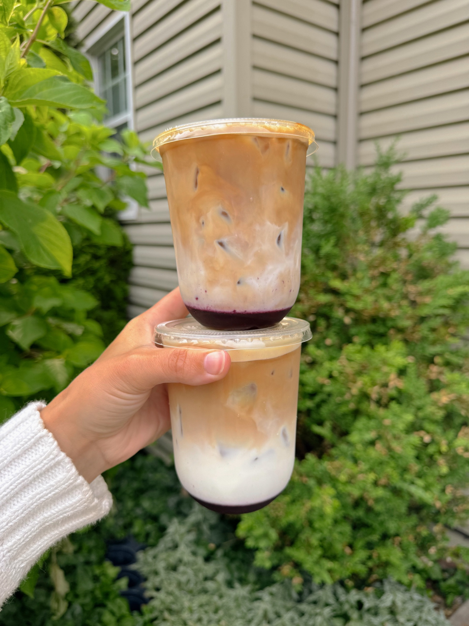 Tosswear cups, lids sold separate. 