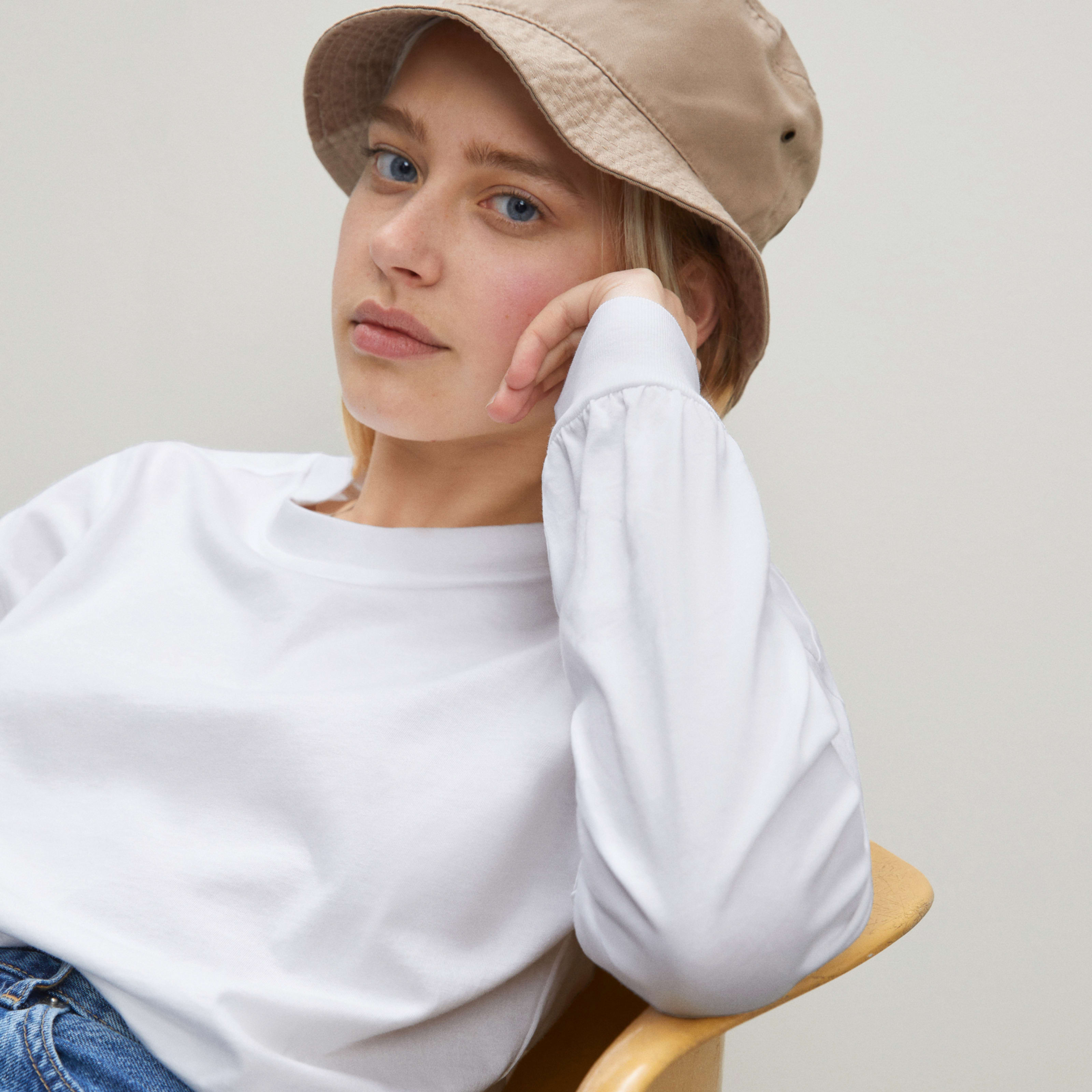 Women's Organic Cotton Oversized Long-Sleeve T-Shirt by Everlane in White, Size S | Everlane