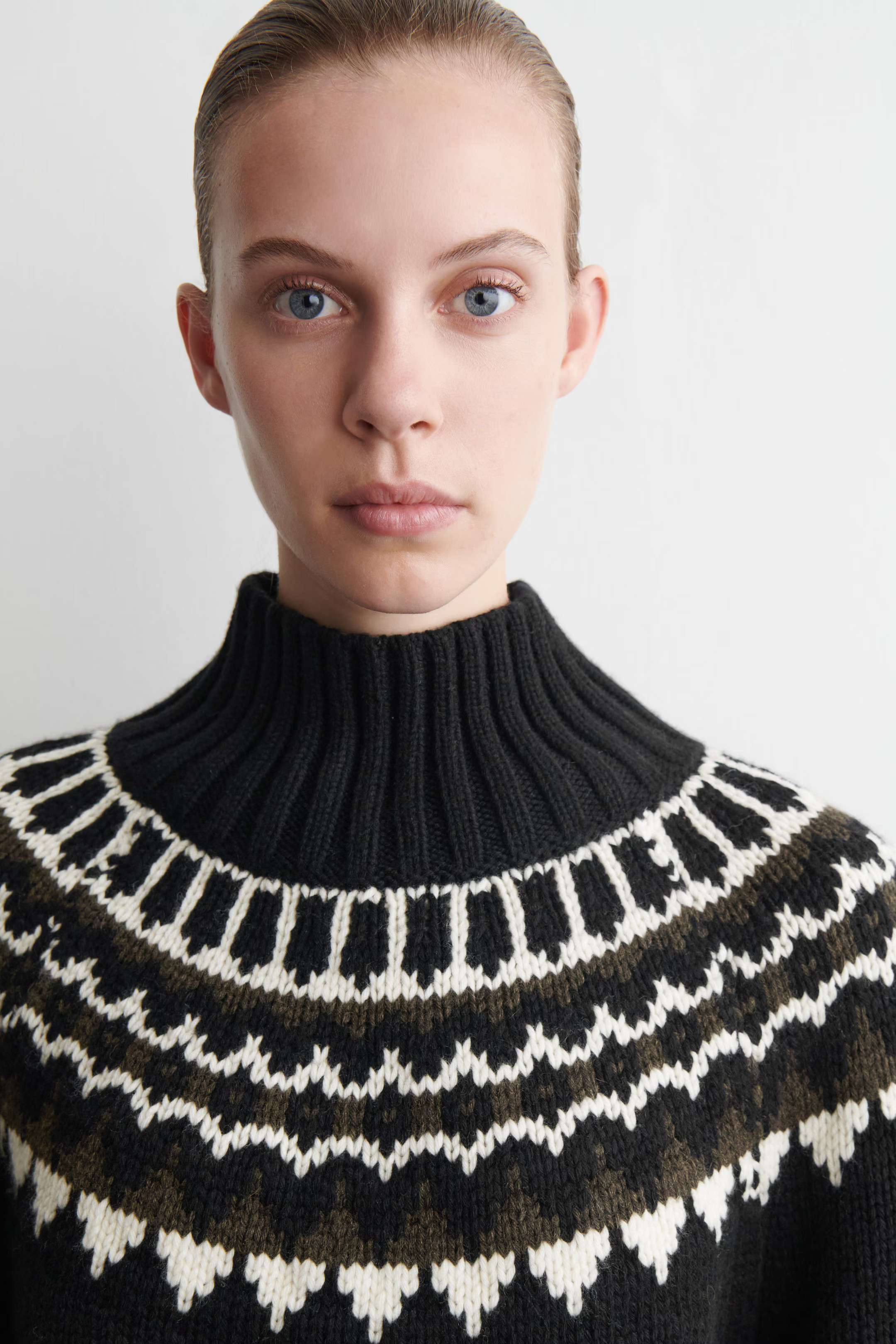 FAIR ISLE WOOL-CASHMERE SWEATER - BLACK / WHITE / BROWN | COS US | COS (US)