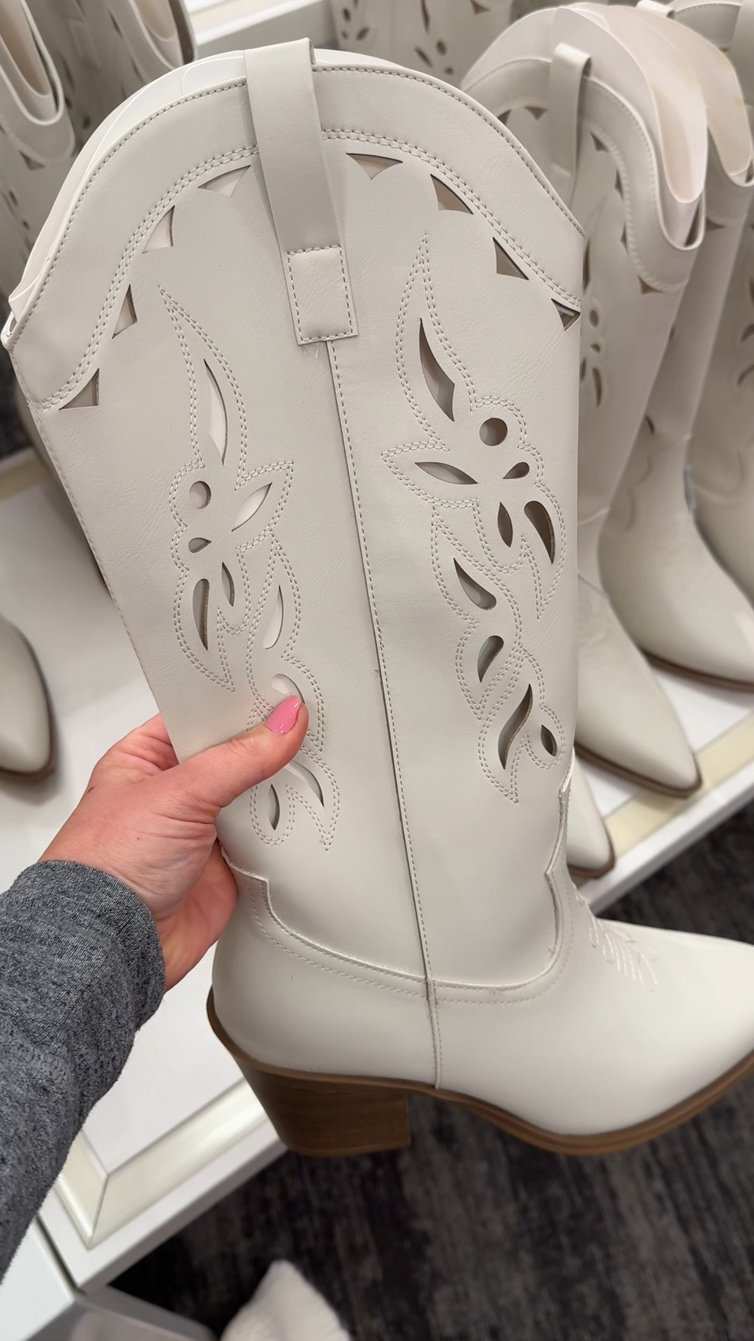 New Target boots 

#LTKgrwm #LTKSeasonal #LTKootd