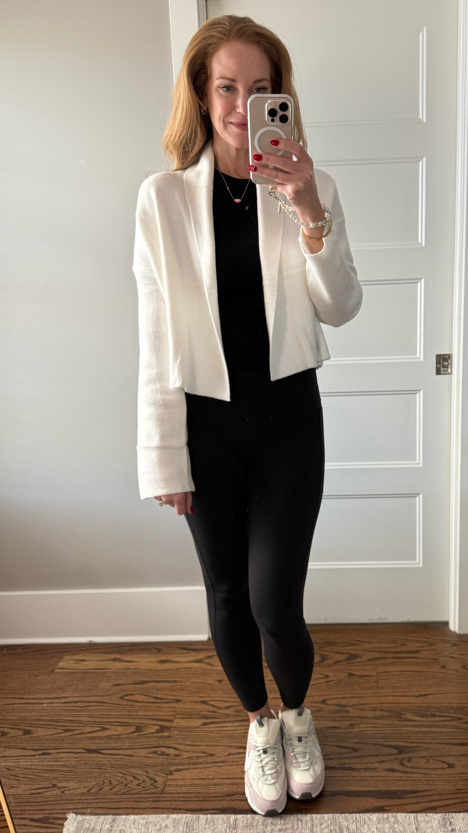 This cute cropped shawl cardigan is so soft and cozy!! It’s like wearing a blanket and it’s such an affordable price. Would make a great gift or travel piece!

#LTKHoliday #LTKGiftGuide #LTKFindsUnder50