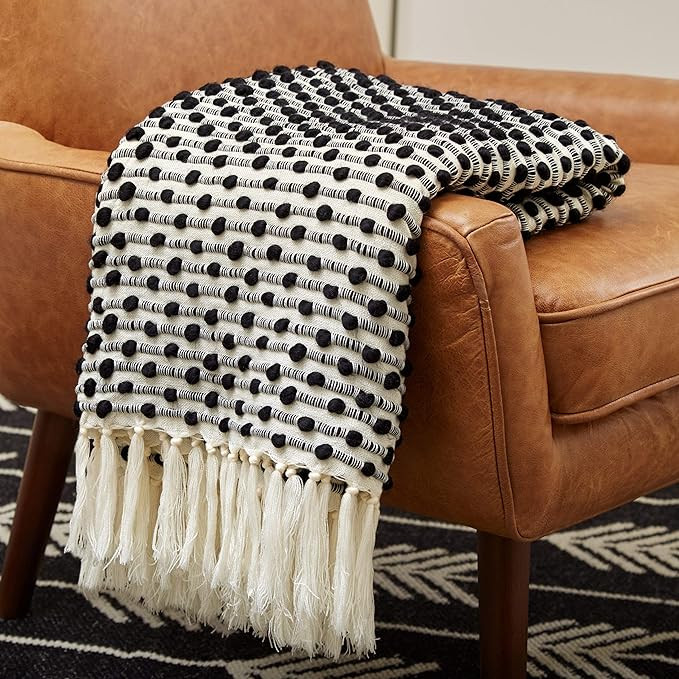 Amazon Brand – Rivet Bubble Textured Lightweight Decorative Fringe Throw Blanket, 48" x 60", Bl... | Amazon (US)