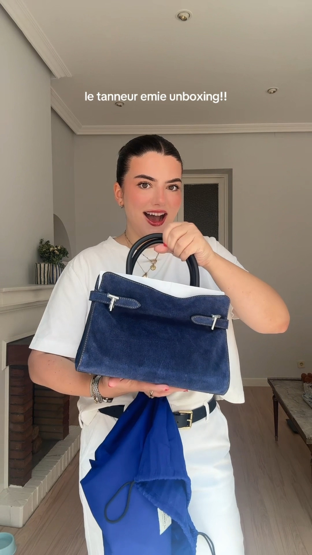 Le tanneur medium emie in denim effect suede!! 

#LTKItBag