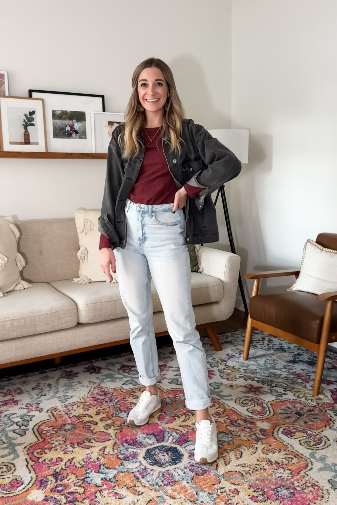 Casual mom fit for the day. Long sleeve ribbed shirt is just $10 from old navy right now. 
Everything fits tts

#LTKSaleAlert #LTKCyberWeek #LTKFindsUnder50