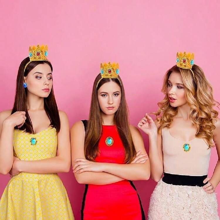 4PCS Peach Princess Golden Crown Headband Blue Resin Brooch Blue Plastics Earrings White Spandex ... | SHEIN