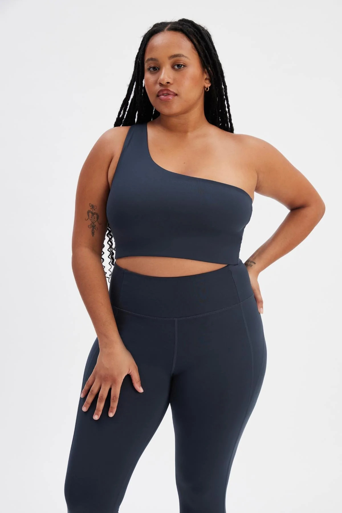 Midnight Bianca One Shoulder Bra (6XL) | Girlfriend Collective
