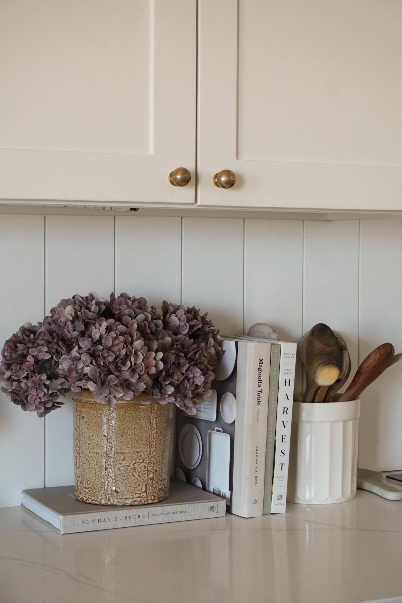 Spring kitchen counter views!

kitchen, kitchen styling, kitchen counter styling, neutral kitchen inspo

#LTKSeasonal #LTKHome
