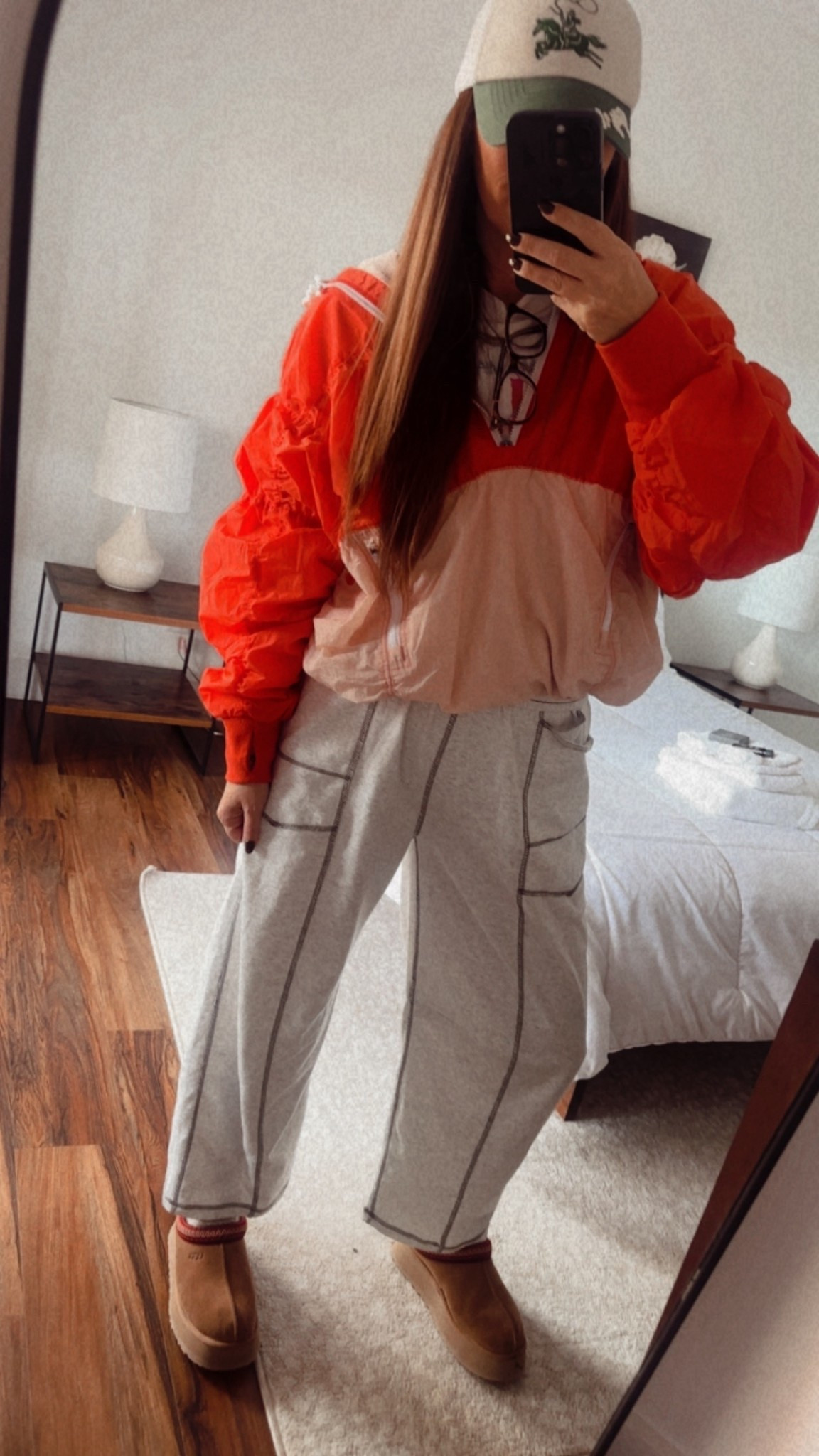 Weekend uniform: cozy layers + oversized everything 🧡 Linked this color-block windbreaker that’s giving comfy but make it cute 🍂 It cinches so you can style it many ways 
#FreePeople #LTKFallFashion #OOTD


#LTKActive