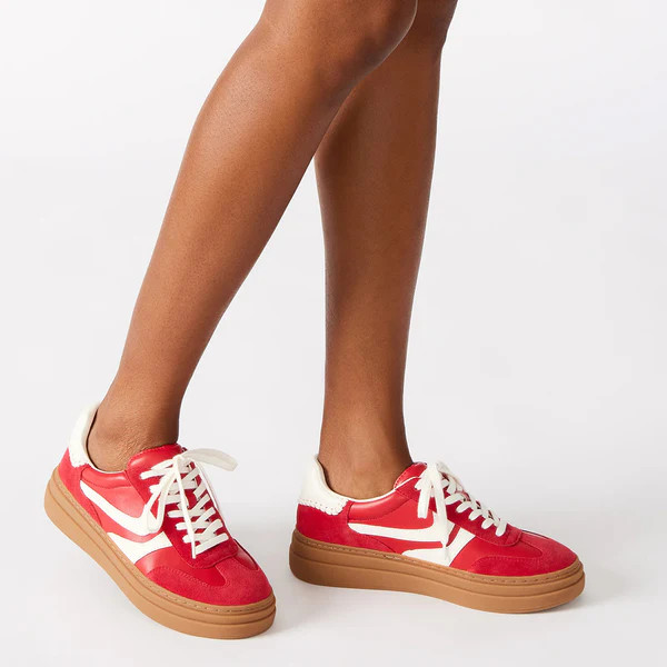 DODGE RED | Steve Madden (Canada)