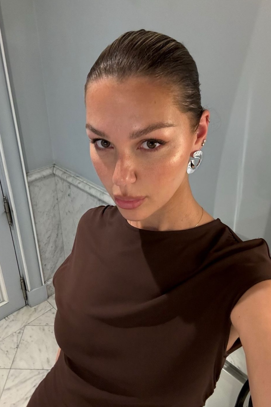 You’ve asked: skin prep, makeup & hair products used for this look

#LTKmakeup #LTKskincare #LTKbeauty