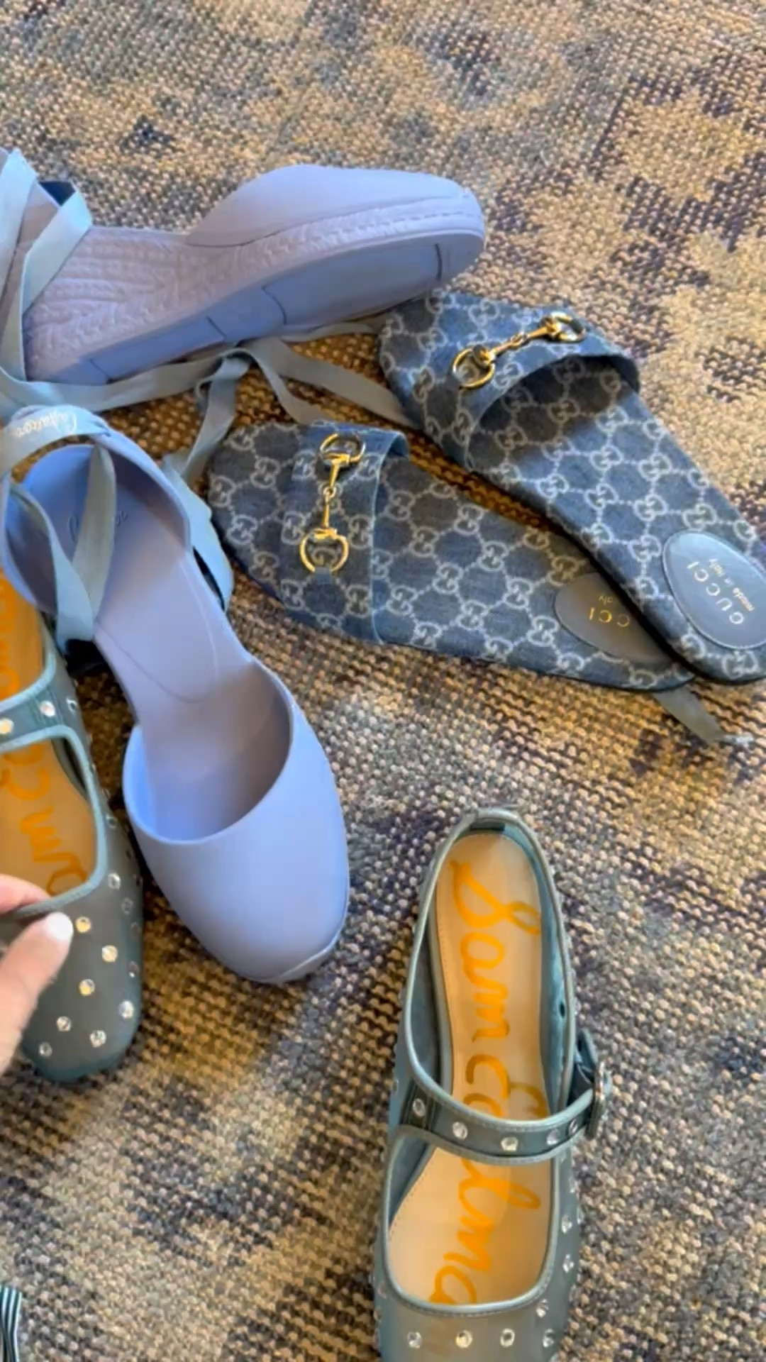 Give me all the blues!!! 
Wedge - 8 tts
Flats - 7 (sized 1 down)
Gucci - 38.5 (sized 1/2 up)

#LTKmomlife #LTKSeasonal #LTKOver40