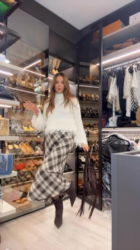 This outfit is perfect to hide the bump 😉

#LTKootd #LTKHoliday