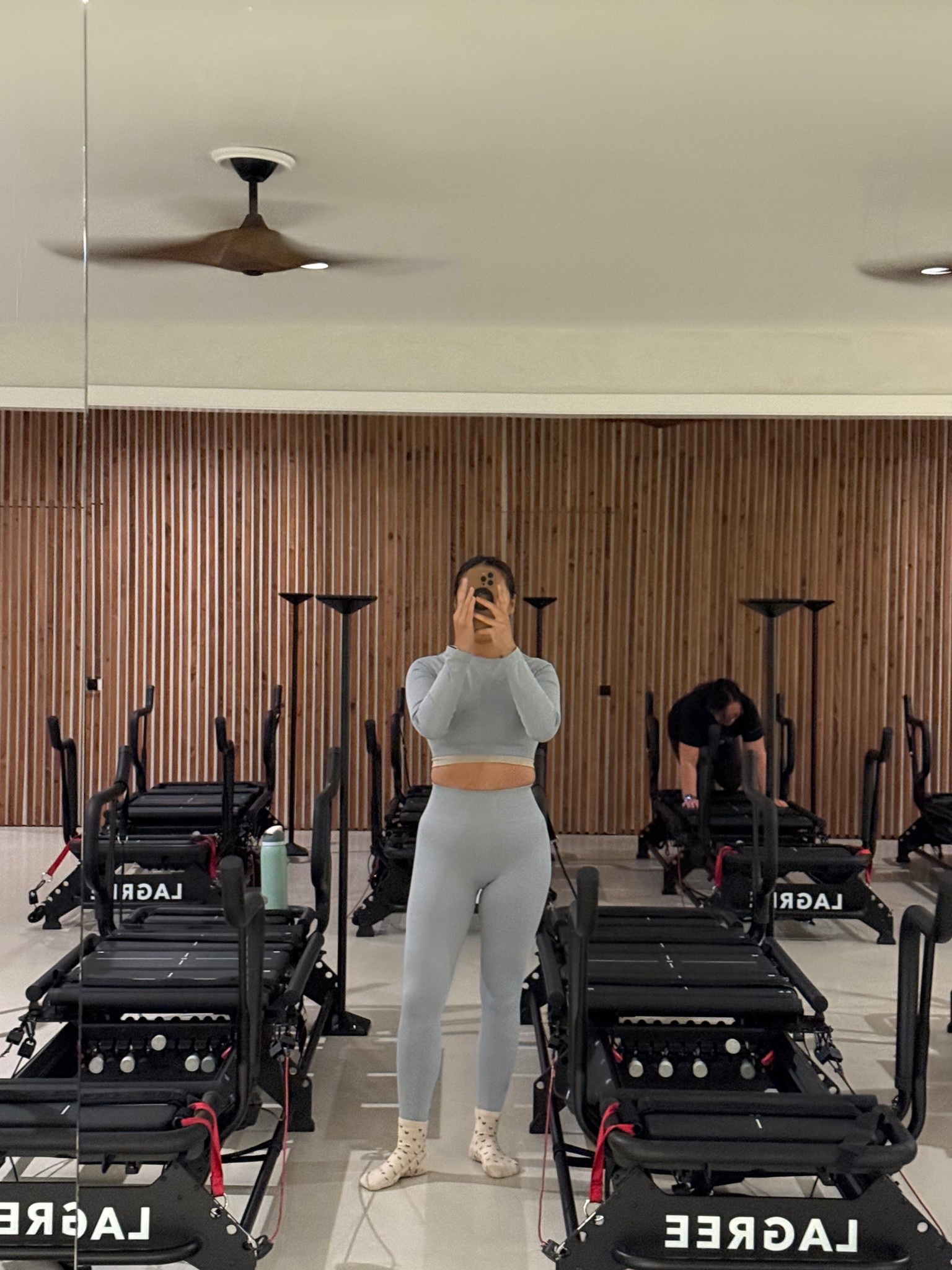 Happy turkey day🦃 This set is literally butter. Different colors. Perfect for winter. 40% off for BF!!!! 🏃

#LTKActive #LTKSaleAlert #LTKfitnessgoals