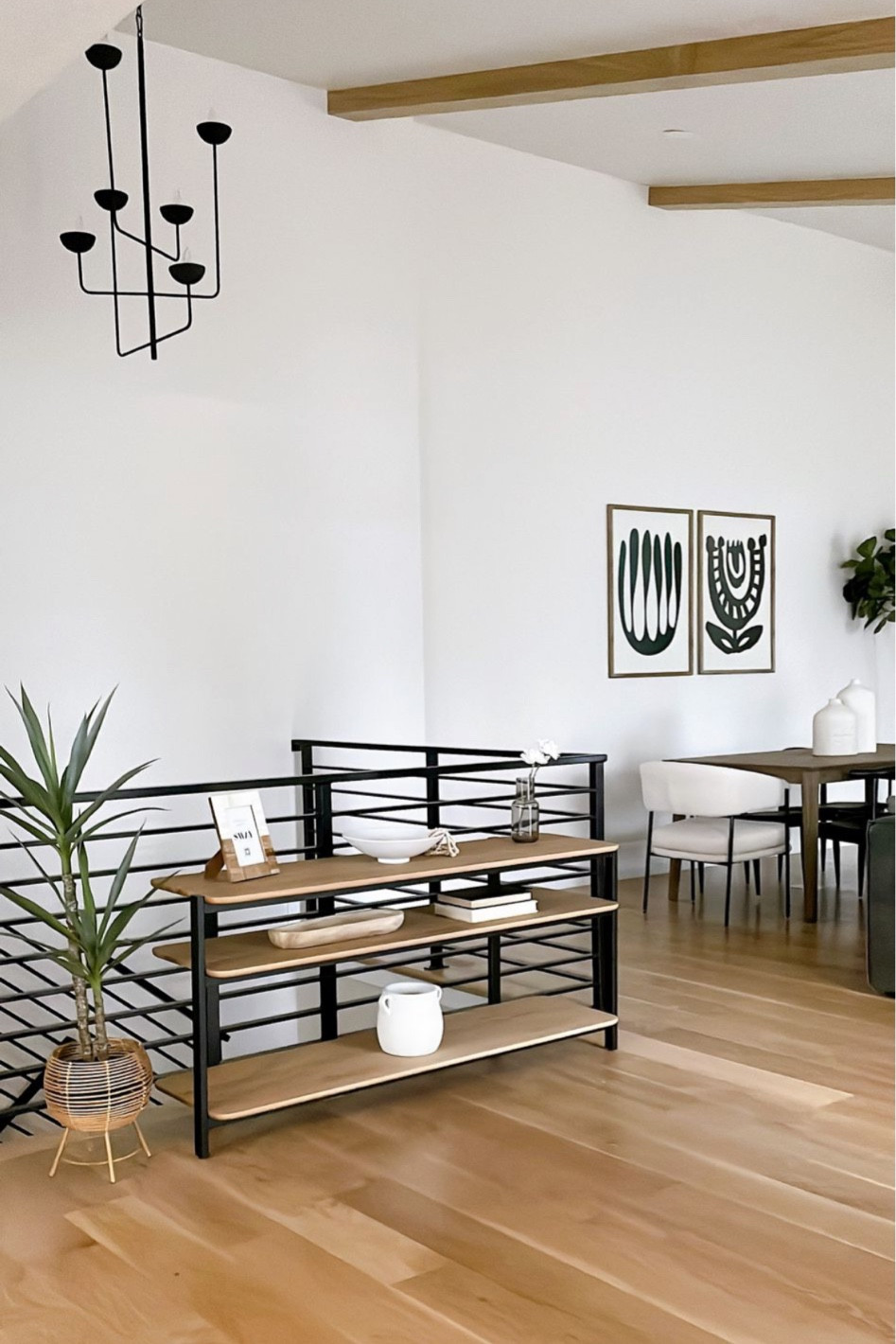 Entry way 

#LTKhome #LTKstyletip