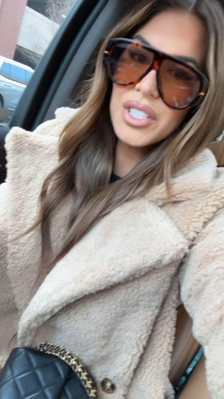 use code Hollie40 for 40% off my coat! wearing a small 🫶🏼 

 

#LTKCyberWeek #LTKHoliday #LTKSaleAlert