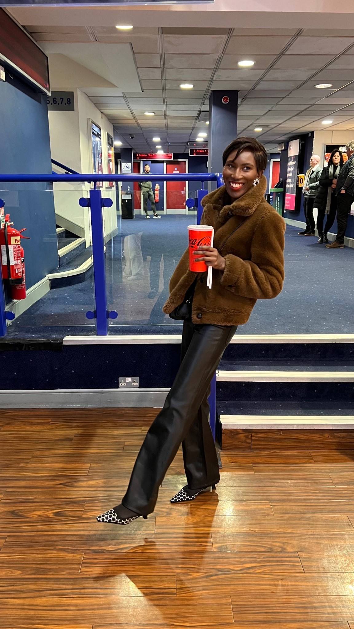  Winter Coat - The faux fur coat 

Love how versatile it is and cosy.
Wear to the office, daily look and party wear

#LTKwinter #LTKworkwear #LTKstyletip