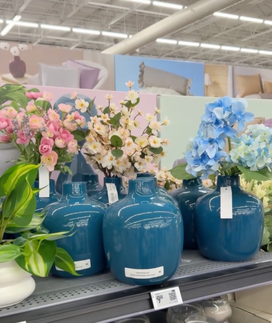 Spring refresh, no watering required 🌸✨
These faux florals are so good—they look real, add the prettiest pop of color, and instantly brighten up any space 🌷💐 Perfect for easy decor that lasts all season (and beyond 😉).
Low effort, high impact… just how we like it 💛 

 #LTKdayinmylife #LTKSeasonal #LTKHome